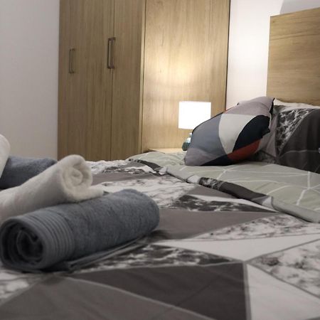 Sc6 - Modern & Spacious 2 Bed St. Paul's Bay Exteriör bild